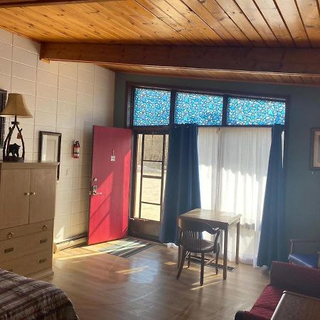 Huron Sands Motel And Restaurant Providence Bay Dış mekan fotoğraf